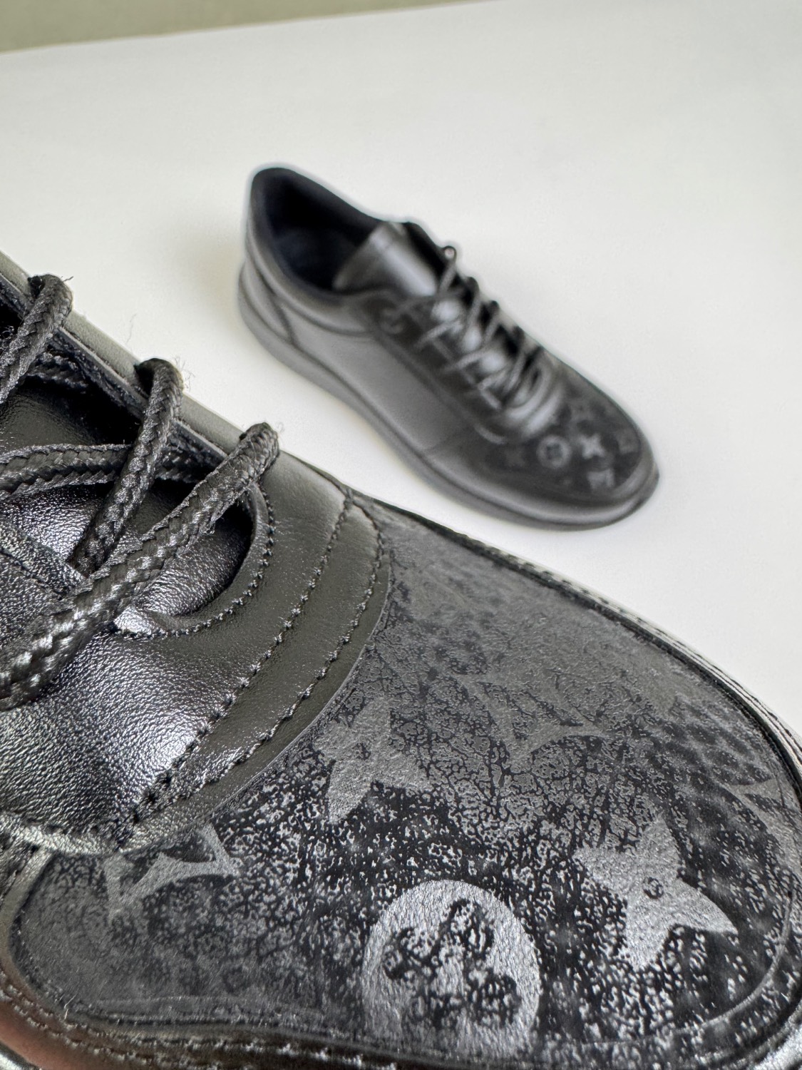 سایز 41 تعداد محدود در صورت نیاز تو <<تماس با ما>> و یا پیج اینستاگرام<> اطلاع بدید.