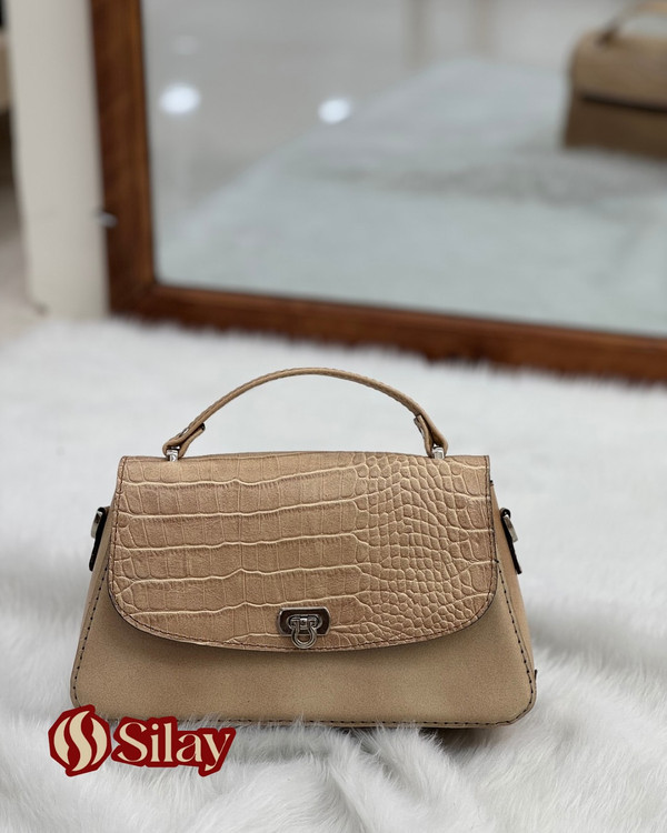 کیف چرم طبیعی گاوی زنانه