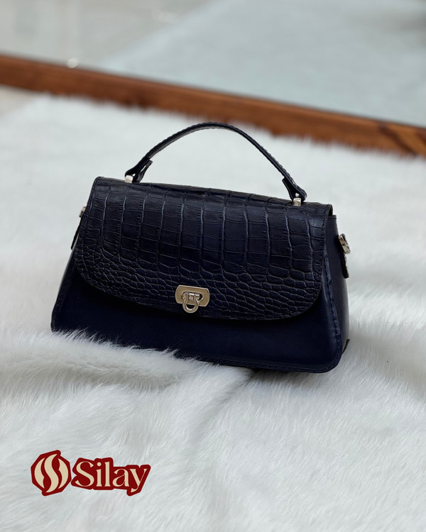 کیف چرم طبیعی گاوی زنانه