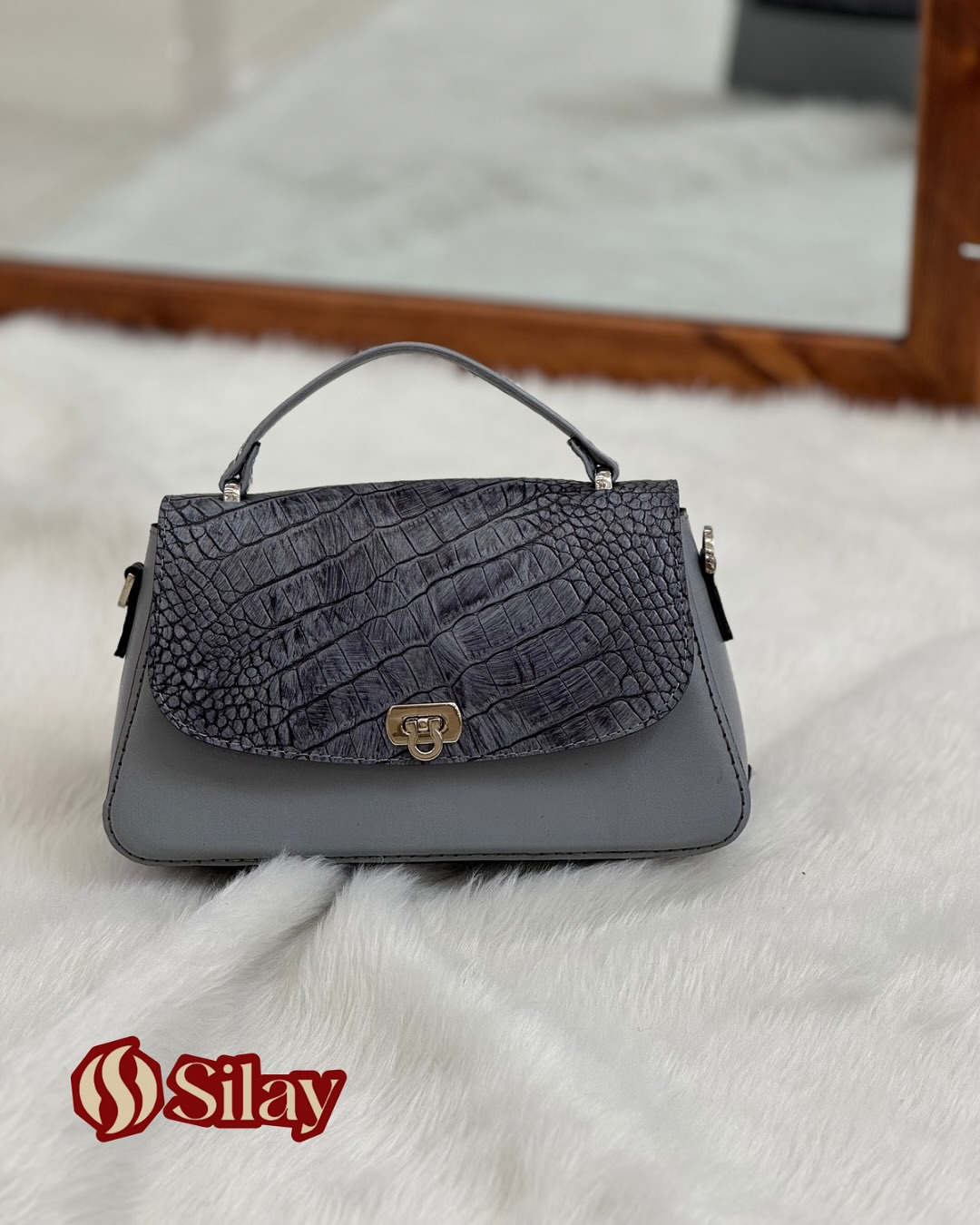 کیف چرم طبیعی گاوی زنانه