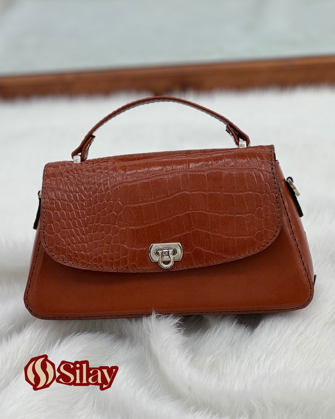 کیف چرم طبیعی گاوی زنانه