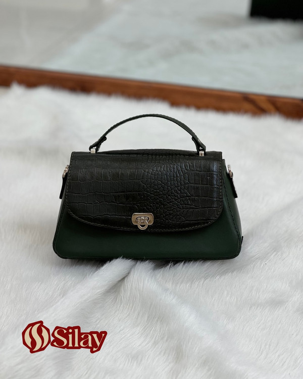 کیف چرم طبیعی گاوی زنانه