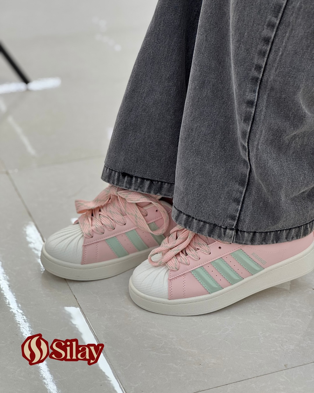 اسپورت آدیداس کد  m11653 وارداتی صورتی