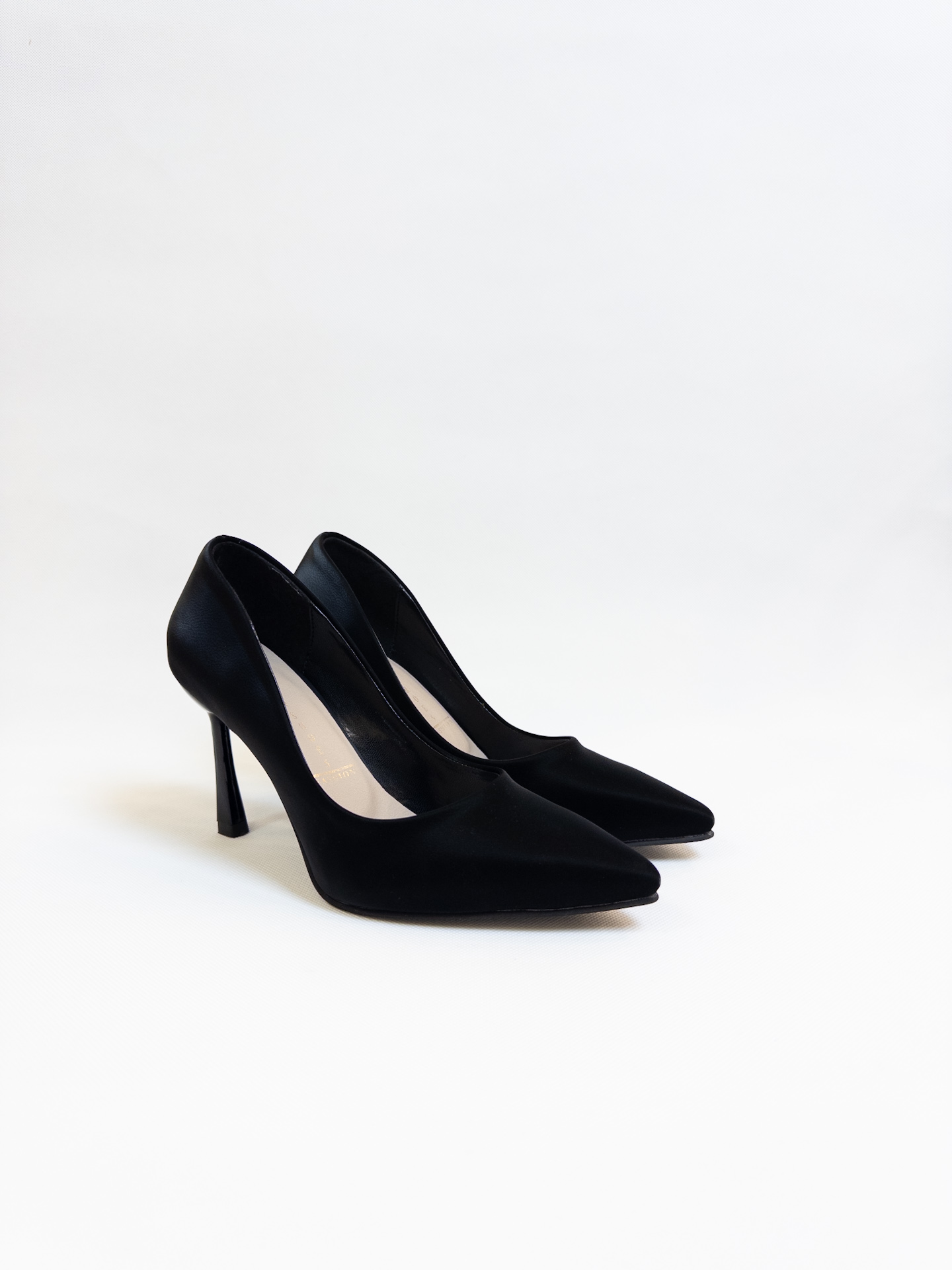 کفش مجلسی زنانه استیلتو ساده جنس ساتن ترک مشکی