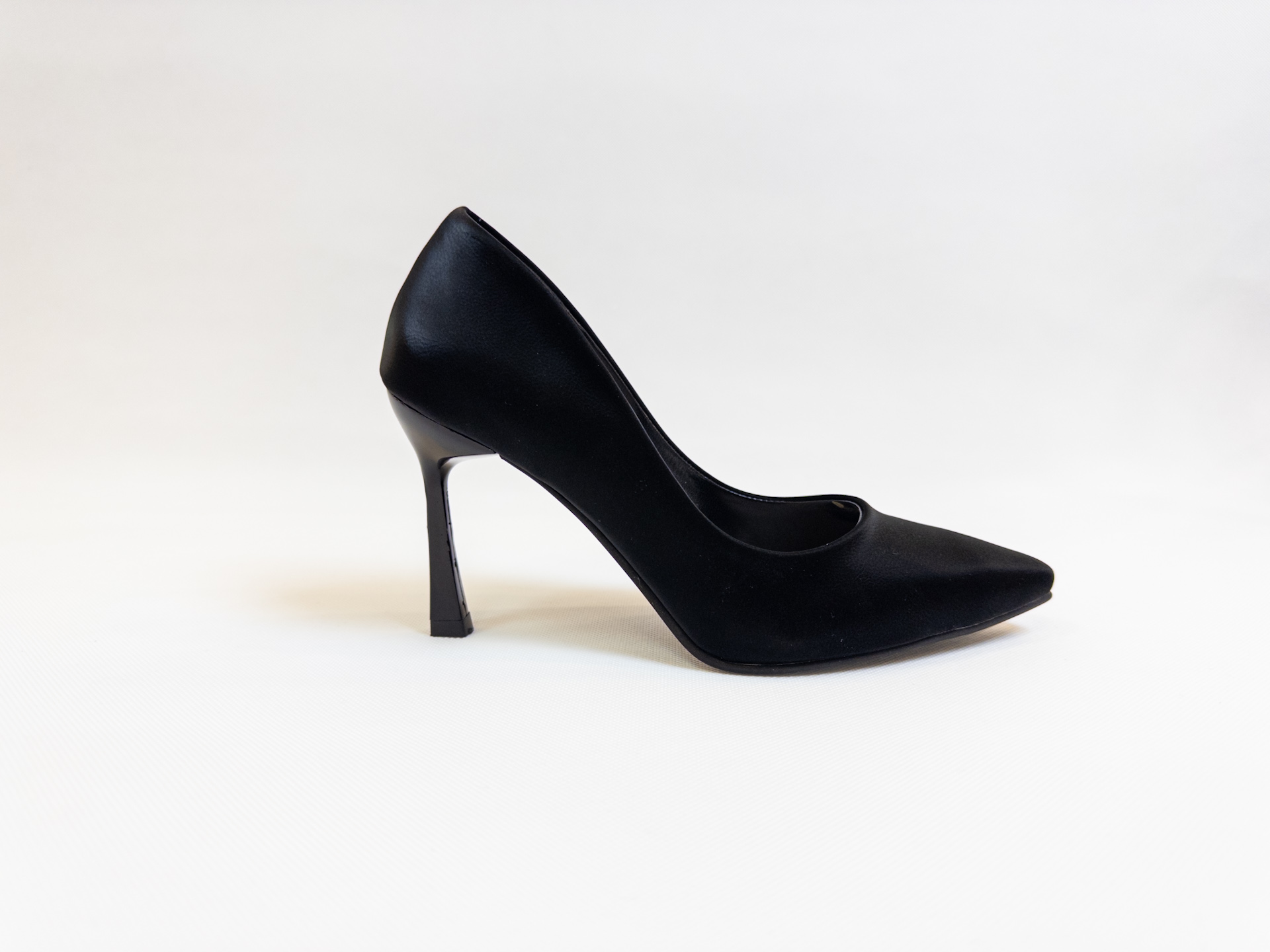 کفش مجلسی زنانه استیلتو ساده جنس ساتن ترک مشکی