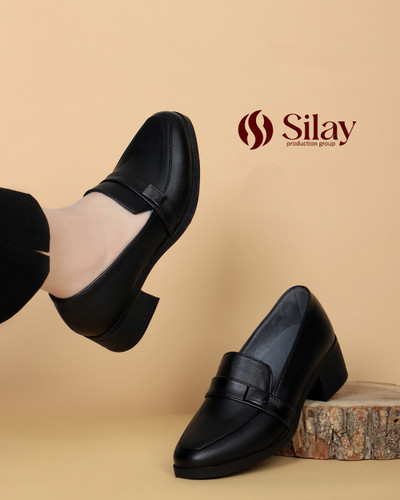 کفش طبی زنانه مدل پلاک پاشنه 5 سانتی