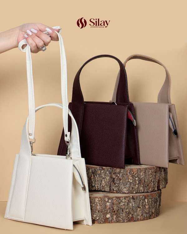 کیف زنانه دستهکج چرم مصنوعی رنگ کرم نسکافه ای زرشکی