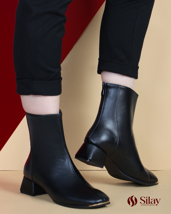 نیم بوت زنانه مشکی پنجه مربعی سیلای | مدل کلاسیک و راحت با پاشنه کوتاه مشکی بیاله