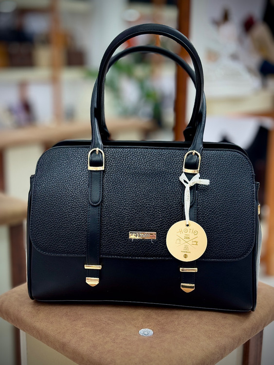 کیف زنانه هاتیج مدل یراق کمربندی با بند بلند مشکی فلوتر