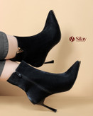 نیم بوت زنانه ترک طرح لویی ویتون با رویه وارداتی مشکی، پاشنه ۹ سانتی داخل فلزی و زیره دافوس