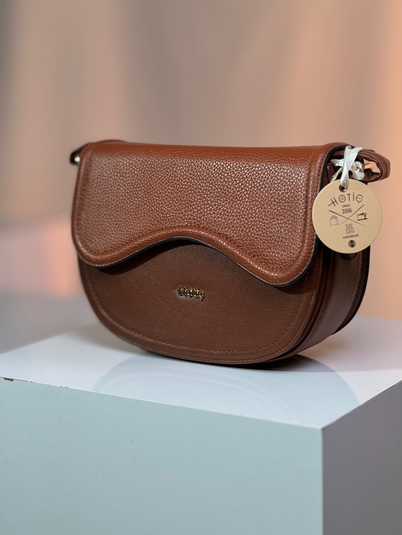 کیف زنانه دوشی برند هاتیج کد 317 رنگ بندی مشکی | عسلی