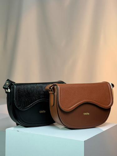 کیف زنانه دوشی برند هاتیج کد 317 رنگ بندی مشکی | عسلی