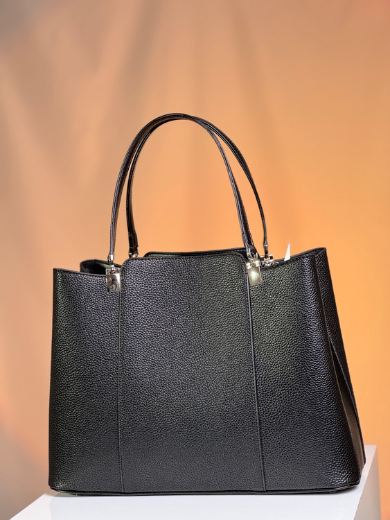 کیف زنانه چرم وارداتی ترک مدل برشکا دارای گارانتی مشکی فلوتر