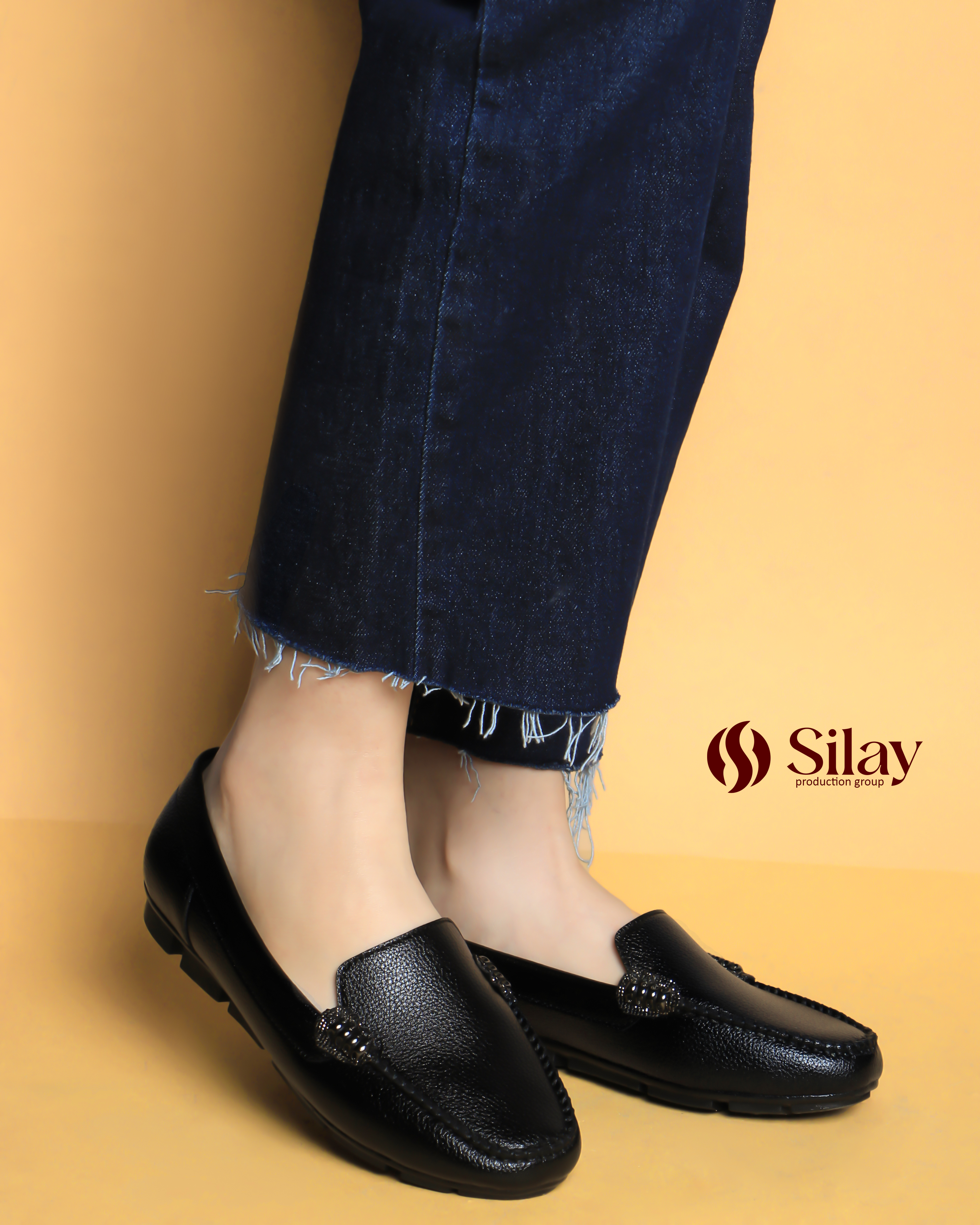 کالج طبی زنانه مدل دو نگین رنگ مشکی