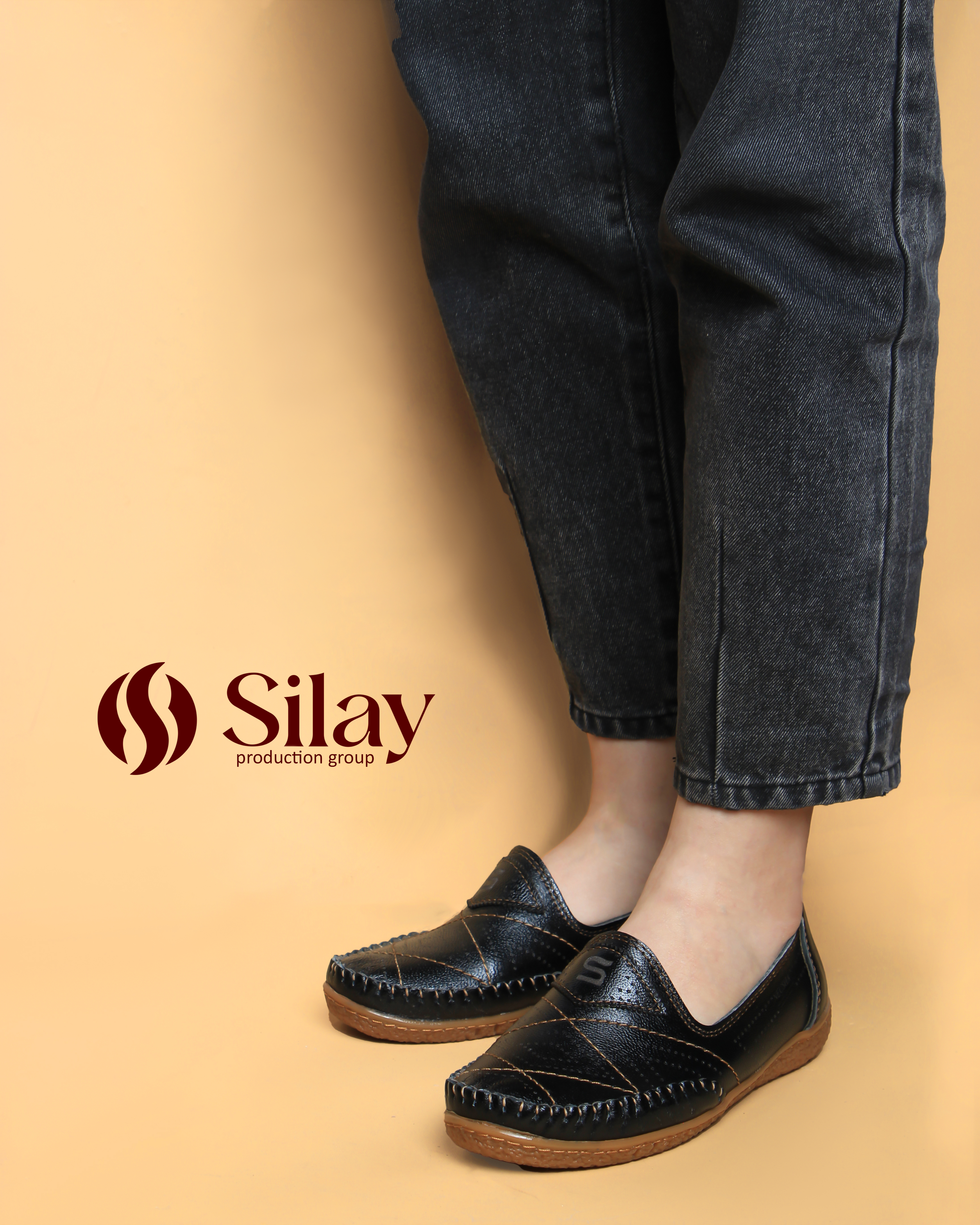 کالج طبی زنانه چرم طبیعی دست دوز | مشکی